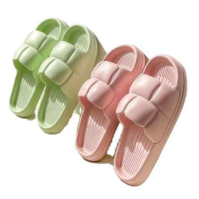 China 2022 Trend Fashion Luxury Women's Designer Slippers Thick Bottom Slide Slippers Unisex for sale