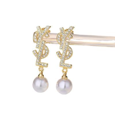 China TRENDY Korean Fashion Luxury Pearl Drop Zircon Letter Gold Plated Earring For Women for sale