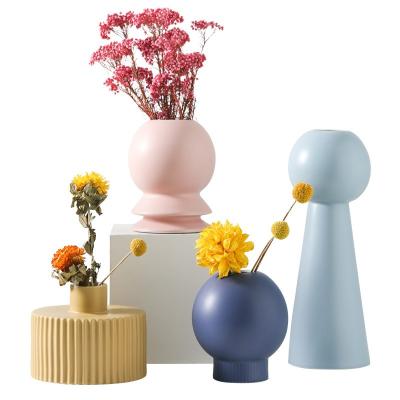 China Simple wholesale high quality popular modern ceramic flower vases for home decor for sale