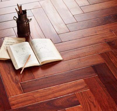 China Modern Natural Rustic Pine Hardwood Herringbone Wood Flooring for sale