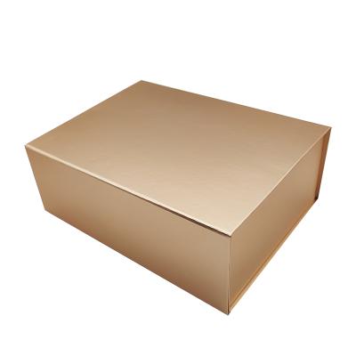 China High Quality Handmade Color Handmade Luxury Packaging Magnetic Closure Gold Gift Box for sale