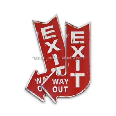 China Wholesale Decoration Arrow Embossed Aluminum Arrow Signpost Road And Street Exit Sign for sale