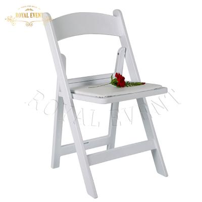 China Modern Commercial Outdoor Plastic Resin Folding Wimbledon Chair Used Wedding Event for sale