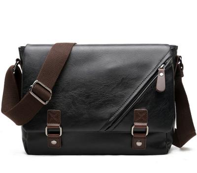 China Wholesale Fashion Vintage Large Messenger Bag Cross Body Strap Crazy Horse Men Bag Men Single Shoulder Bag for sale