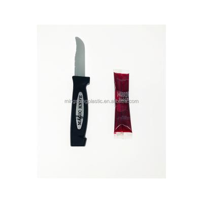 China Plastic Success Fun Tricks EN71 BSCI Novelty Jokes Gag Gift Toy Gift Set Magic Knife With Horror Blood for sale