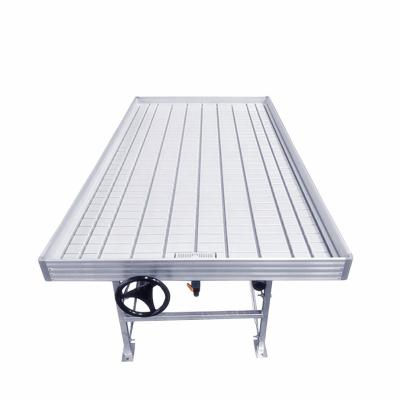 China Water-saving Irrigation System Agricultural Rolling-bench Grow Rack Tray Plastic Farming Growing Greenhouse Rolling Table Benches for sale