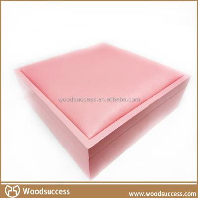 China Pretty Sweets Handmade Cute Pink Chocolate Box Packaging Wooden Gift Box for sale