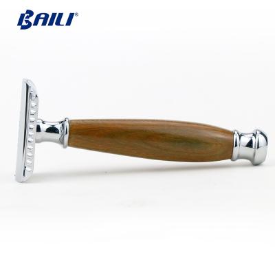 China Double Edge Metal Chrome Blade Double Edge Wooden Safety Razor Natural Bamboo Handle Durable Black Metal Eco-Friendly for sale