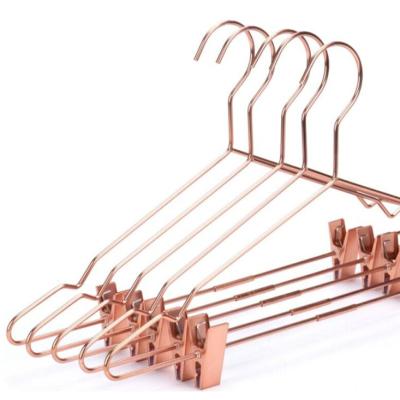 China SHOW 2020 hot selling outdoor wire hanger high grade gold metal wire hangers for fabrics for sale