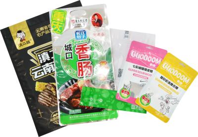 中国 二重線プラスチックジップロックバッグ製造機 200セグメント/分 販売のため