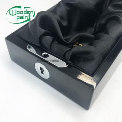 China Factory Customized Factory Logo MDF Gift Perfume Bottle Packaging Key Lock High Quality Arabic Black Wooden Single Box Handmade Small for sale