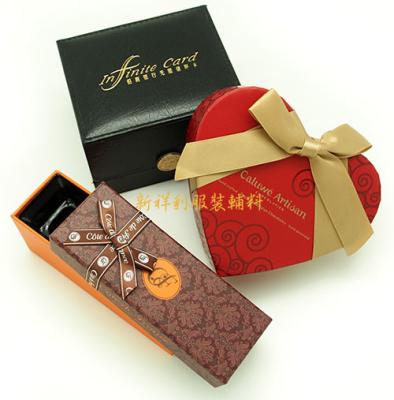 China Cardboard Magnetic Closure Clothing Gift Boxes , Decorative Gift Boxes With Lids for sale