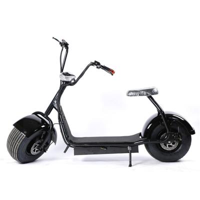 China Scooter eléctrico amarillo de 18*9.5 pulgadas con estilo moderno y asequible en venta