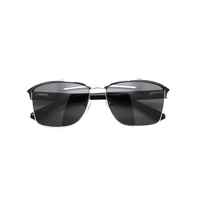 China Custom Fashion Sunglasses Fashion Sunglasses Eco - Friendly Women , Trendy Sunglasses for sale