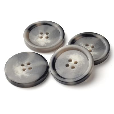 China Viable Quality Dry Cleaning 4-Holes Button Button Low Price Guaranteed Shirt Button for sale