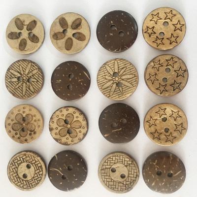 China Handmade Fashionable Dry Cleaning Custom Laser Engraved Coconut Button Flower for sale