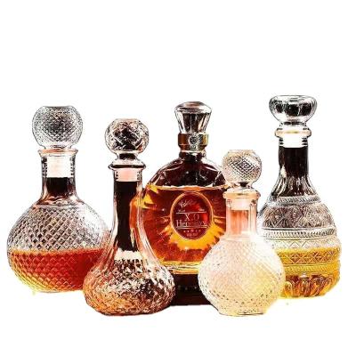 China Wholesale Beverage Glass Bottle For Rum 700ml Glass Bottle for sale