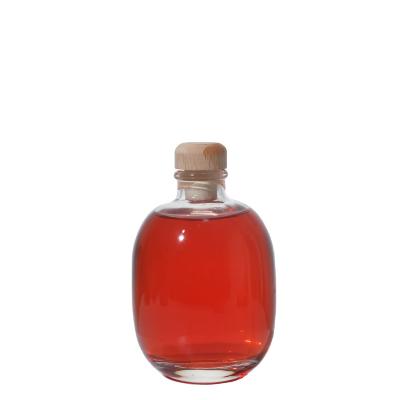 China Handcraft Beverage Borosilicate Glass Fancy Glass Wine Bottles / Liquor Glass Bottle With Lowest Price High Quality for sale