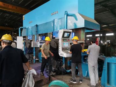 Cina laminatoio d'acciaio laminato a caldo della bobina del nero freddo in tandem del mulino delle teste 150m/Min 2 in vendita