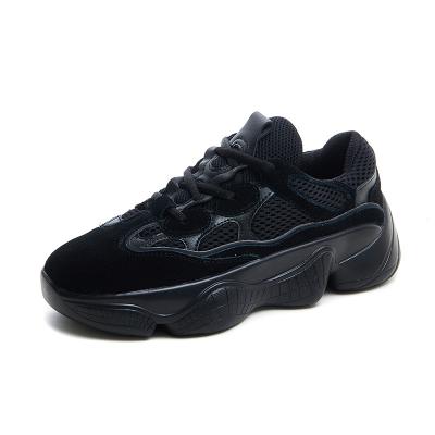 China Fashion Trend Couples Black Beige Running Runner Sports Charcoal Yeezy Dad Shoes for sale