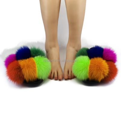 China New Fashion Trend Design Household Pom Pom Fur Slipper For Ladies Women for sale