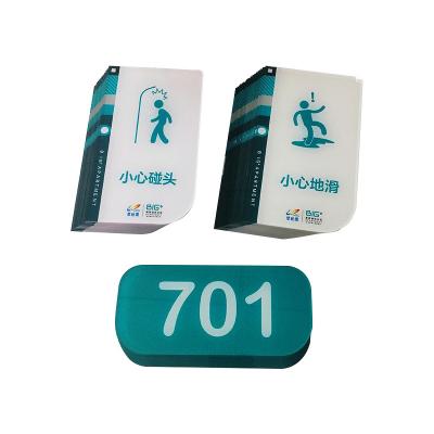 China Customization Hot Selling Plastic Toilet Sign ADA Signs Door Plate Toilet Sign for sale