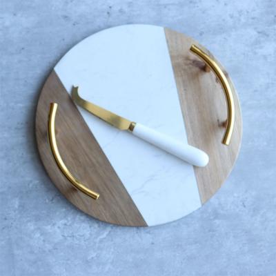 China Custom Logo Serving Fancy Scalable Round Wooden Marble Splice Tray With Gold Wood Handles for sale