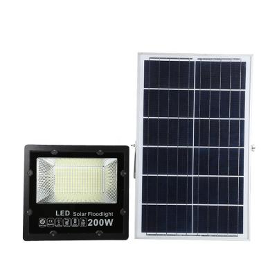 China Outdoor waterproof ip65 30w optical control 50w 75w 100w 150w 200w high lumen solar garden led flood lights for sale