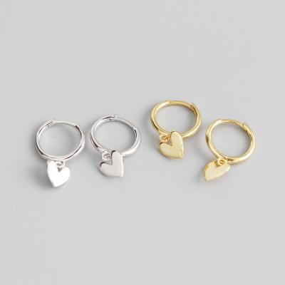 China Hiphop S925 Sterling Silver Korean Edition Peach Heart Ring Ear Buckle Silver Ear Stud Earrings for sale