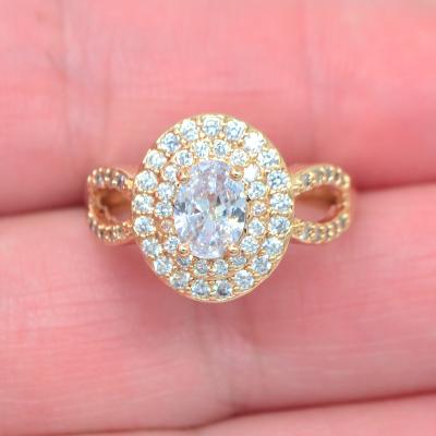 China CLASSIC 18K Gold Plated Clear Cubic Zircon Womens Oval CZ Cocktail Ring Jewelry for sale