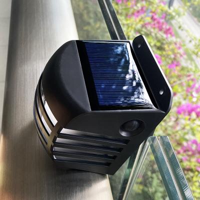 China Garden Axiwo New Arrival LED MINI Fence Lamp Outdoor Waterproof Solar Wall Light Fence Lights for sale