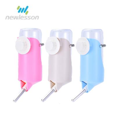 China Sustainable Wholesale Plastic Water Bottle Automatic Hanging Drinker For Rabbit for sale