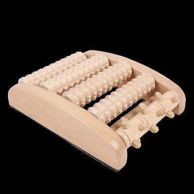 China Comfortable Custom Wooden Dural Massage Tools Relief Tired Feet Bamboo Foot Massage Roller With Scalp Scratcher for sale