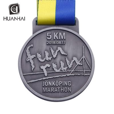 China Antique Silver Plating Metal Europe 5KM Fun Race Marathon Medalion Custom for sale