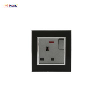 China Safety CE Approval British PC Acrylic 13A Socket With Switch for sale