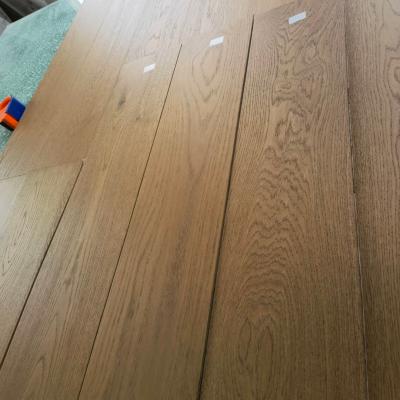 China Traditional Euro White Oak Multi 240mm Natural Wood Flooring Solid Wood Color for sale