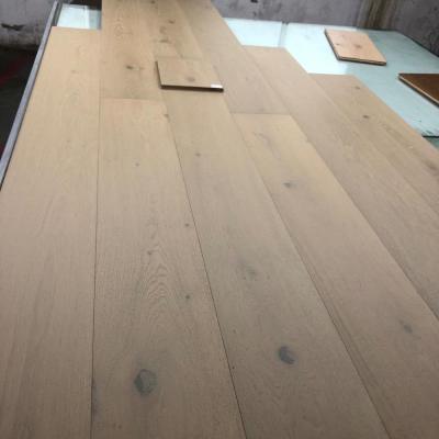 China Modern Prefinished French White Oak Engineered Wood Plank Tiles Flooring High Quality UV Lacquer Coating for sale