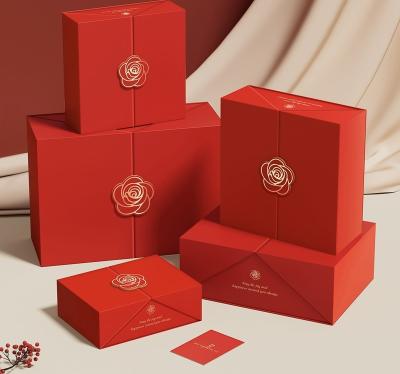 China Recoverable Custom size creative companion gift box and logo for sale