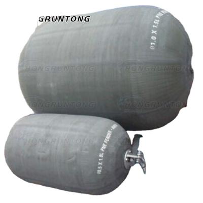 China Durable 2.0*3.5m Boat Marine Sling Type Pneumatic Yokohama Inflatable Fenders For Dock And Quay for sale