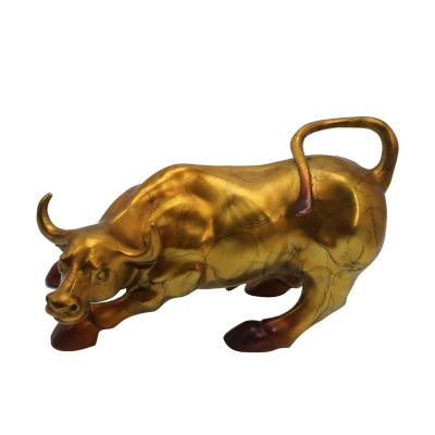 China Global Christmas Decoration Bull Sculpture Art Decoration Brass Casting New Year Gifts for sale