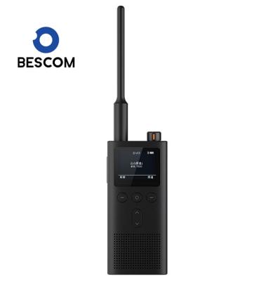 China Mini UHF/VHF Portable Rechargeable Walkie Talkie Intercom Intercom Walkie Talkie Long Range 5W Radio for sale