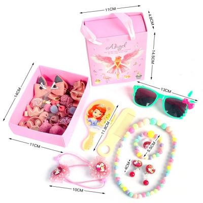 China Cute Cartoon Babies Girls Accessories Hair Hangers Kids Hair Clip Set 28pcs Hairpins Kids Accessories Gift Box Set For Kids for sale