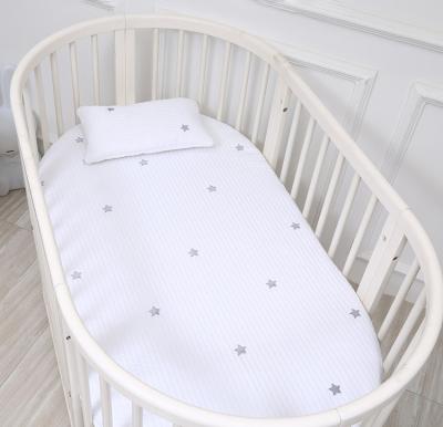 China Waterproof Anti-bacteria 100% Cotton Fitted Baby Crib Sheet Crib Mattress Protector for sale