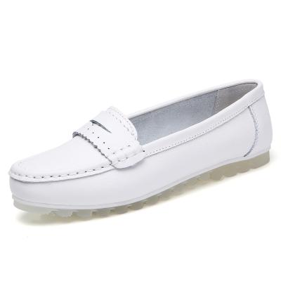 China Latest Fashion Ladies Flat Leather Soft Top Flat Shoes Women Lightweight Slip On Loafers for sale