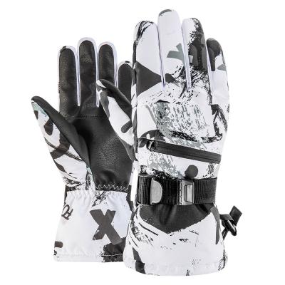 China Winter Leather Windproof New Design Exercise Buttocks Skiing Gloves Hunting Shooting Gloves for sale