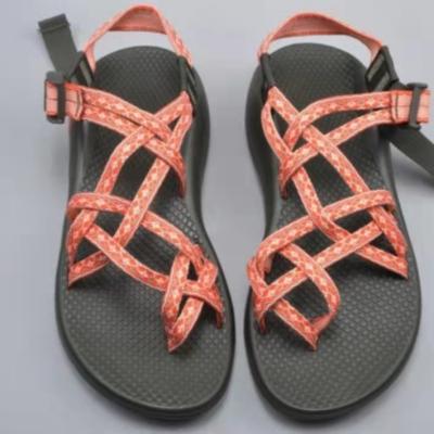 China CUSHIONING Stylish Outdoor Sandals For Girls With Ergonomic Design for sale