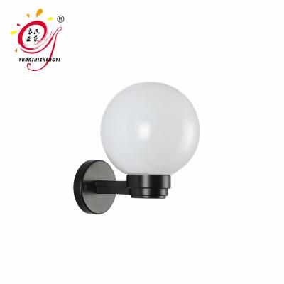 China Modern Home Outdoor Opal Polycarbonate Decoration Lights 200mm Clear Gold Rain Proof Garden Ball Wall Light With Plastic Shade for sale