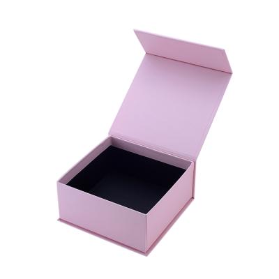 China Recyclable High Quality Custom Logo Paper Gift Christmas Gift Box With Magnets Wig Box Packaging for sale