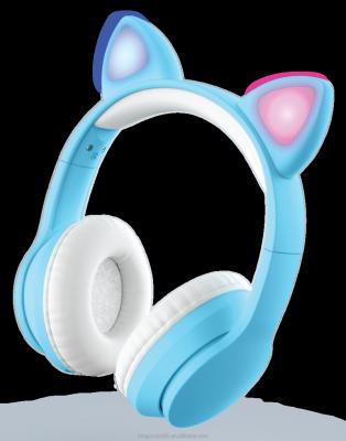 China LED Digital Display Cat Ear Kids Earphone Kids Headset Cat Shaped Led Color Changing Radio With Detachable MIC for sale