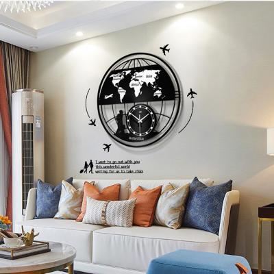 China Creative Silent Home Decor Metal Wooden Wall Clock Design Map World Round Wall Clocks for sale